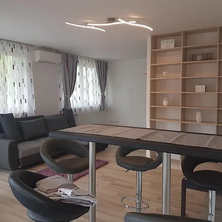 Francesca Apartment *