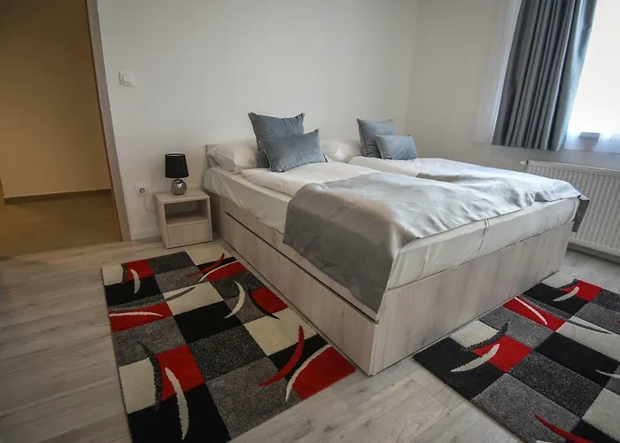 Francesca * שיופוק