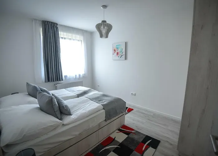 Francesca דירה שיופוק