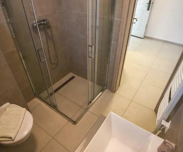 Francesca שיופוק